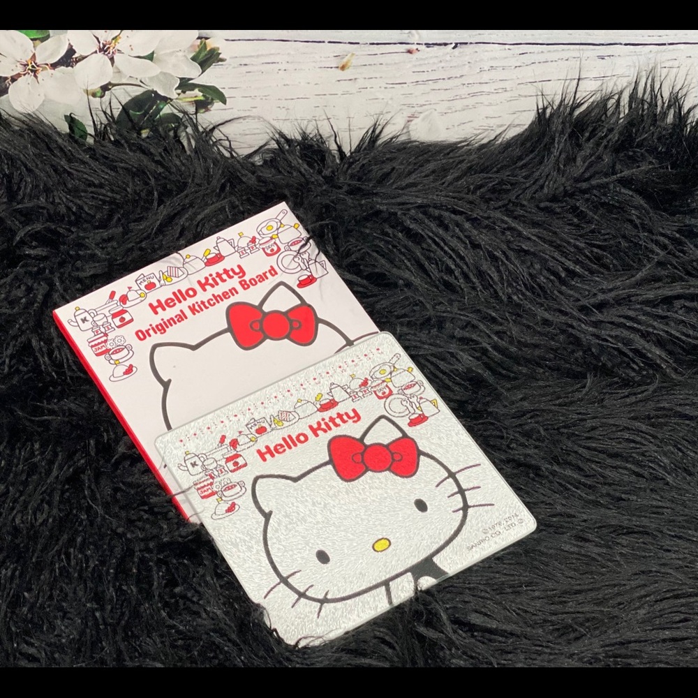 Sanrio hello kitty glass cutting board